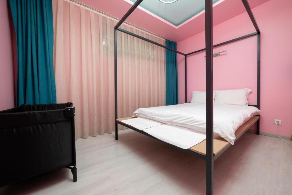 Hotel Gloria Ks Πρίστινα Εξωτερικό φωτογραφία