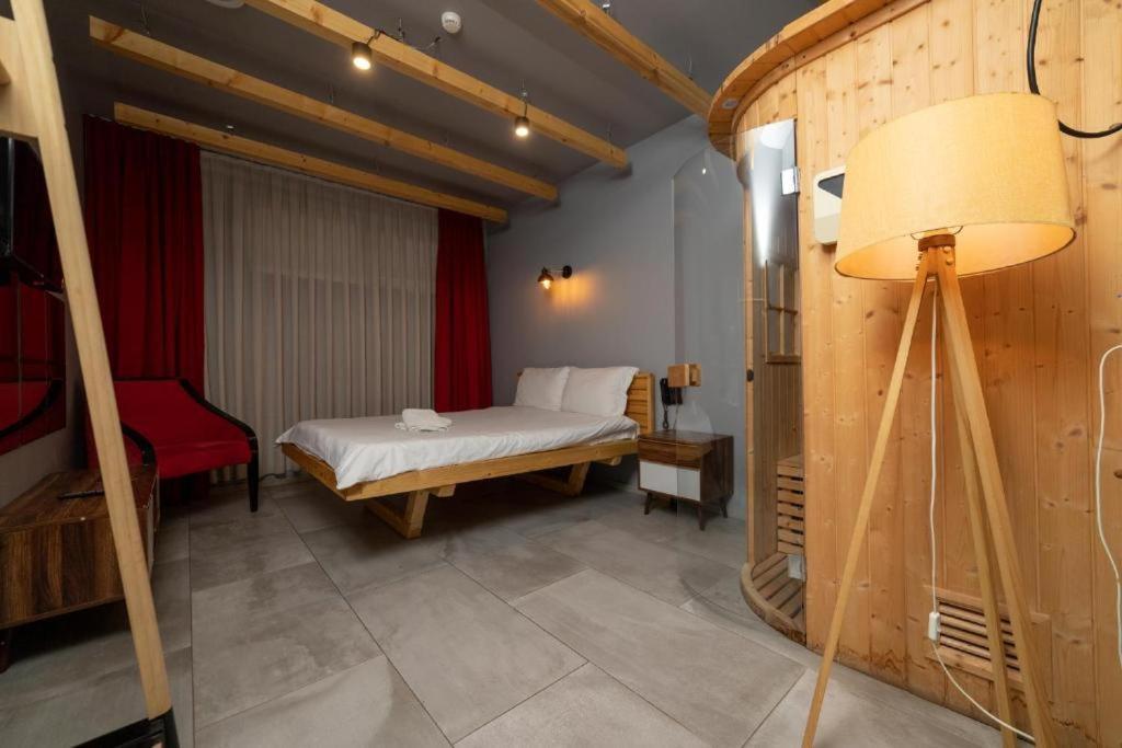 Hotel Gloria Ks Πρίστινα Εξωτερικό φωτογραφία